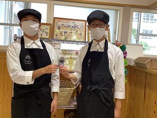 20211021140009-1788849