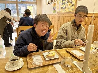 20220120122225-2634279