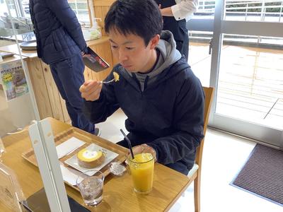 20220210121437-2148115