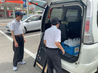 花の配布 (4)